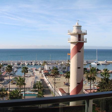 Apto El Faro Puerto Deportivo 马尔韦利亚 外观 照片